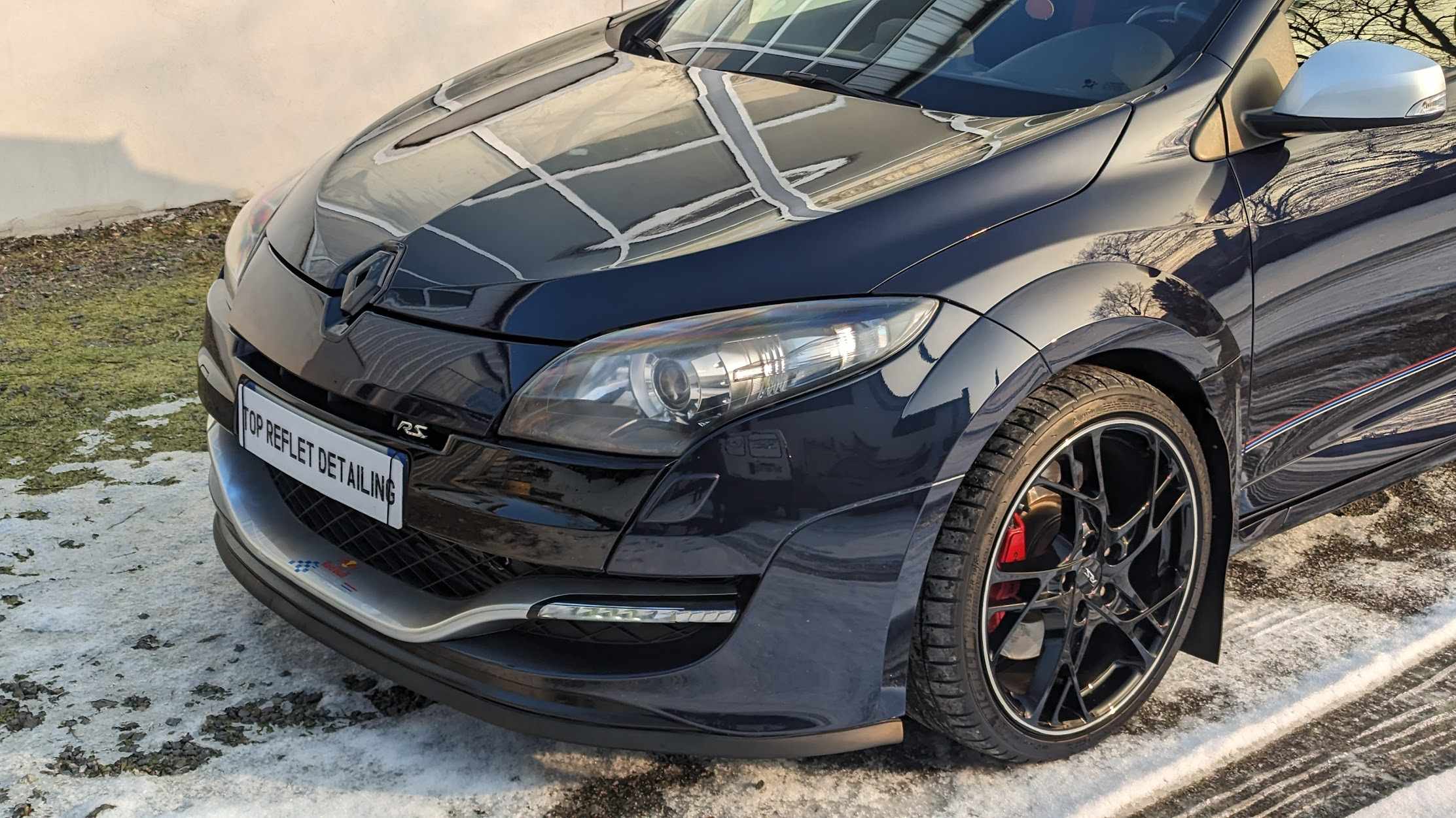 Voiture neuve protégée par film PPF à Clermont-Ferrand avant et après pose